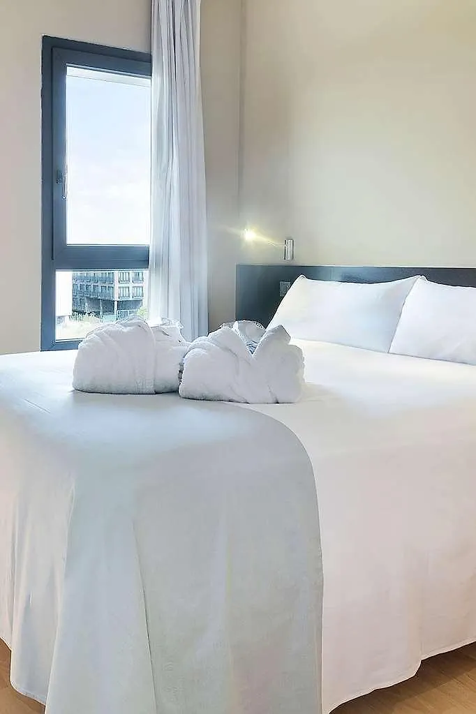 ** Hotel apartamentowy Madrid Airport Suites, Affiliated By Melia Hiszpania
