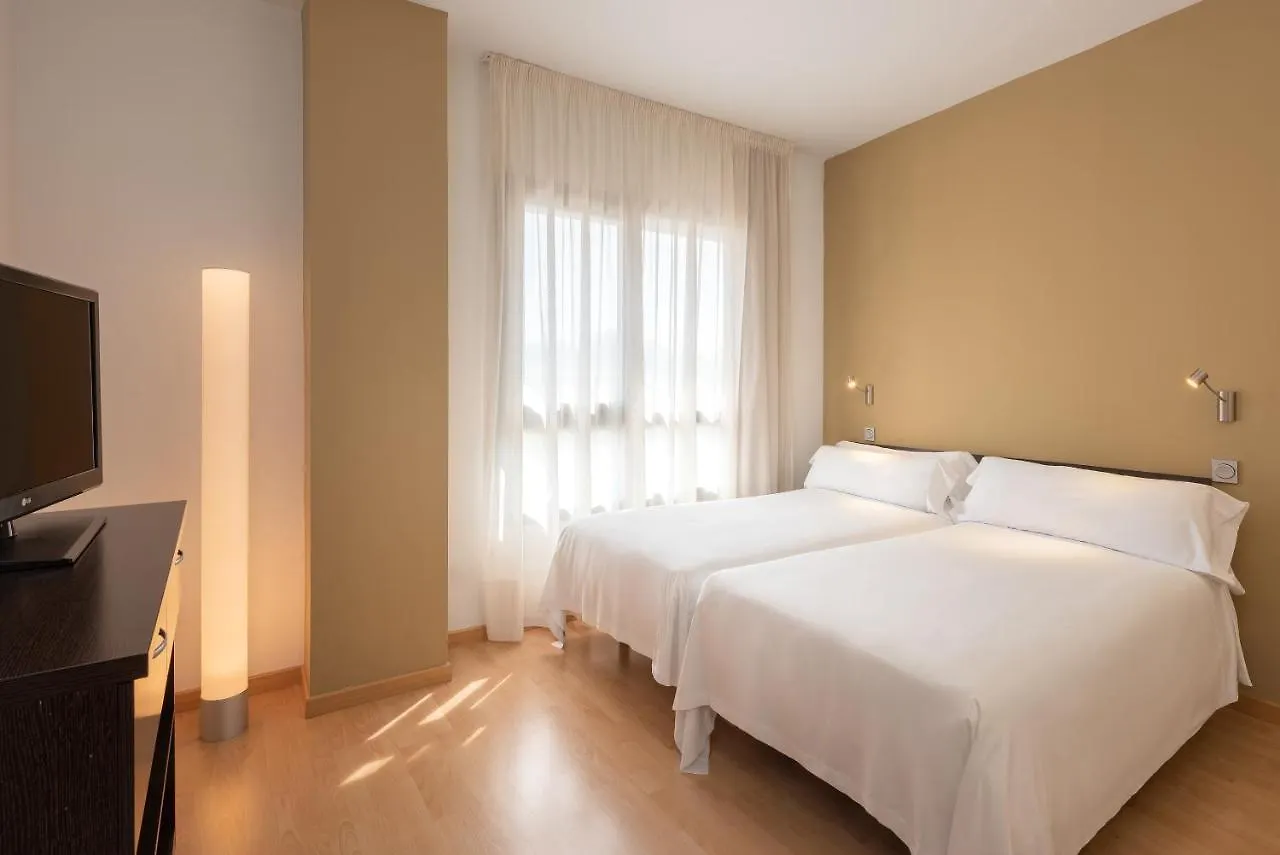 ** Aparthotel Madrid Airport Suites, Affiliated By Melia Spain