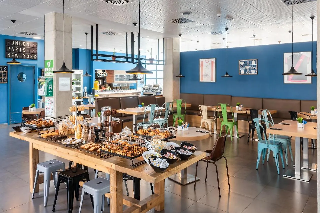 Aparthotel Madrid Airport Suites, Affiliated By Melia