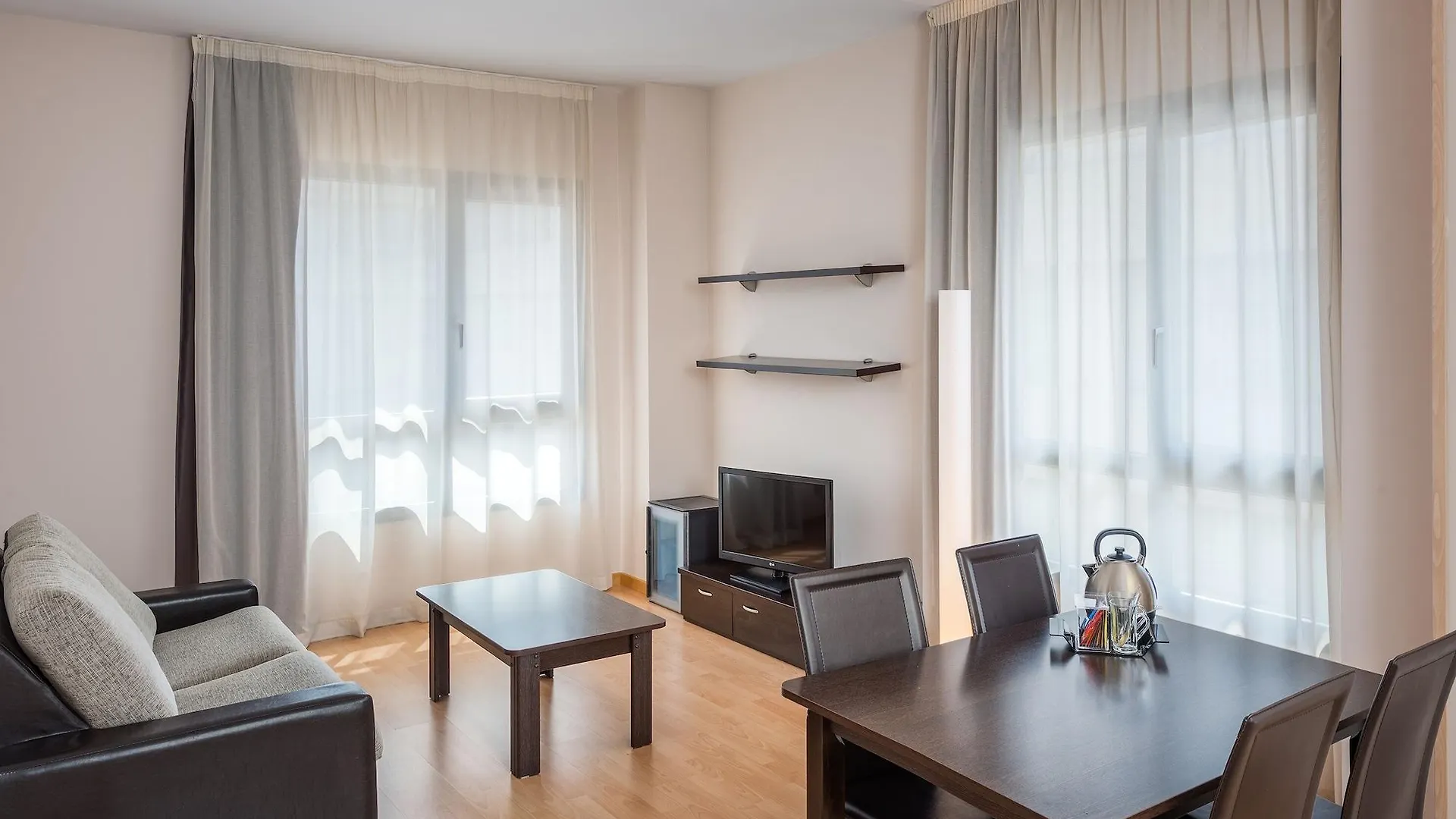 Madrid Airport Suites, Affiliated By Melia Aparthotel