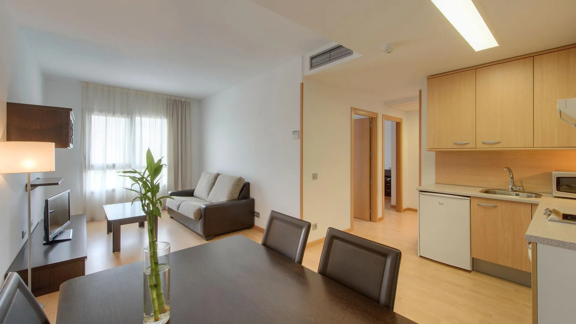 Aparthotel Madrid Airport Suites, Affiliated By Melia