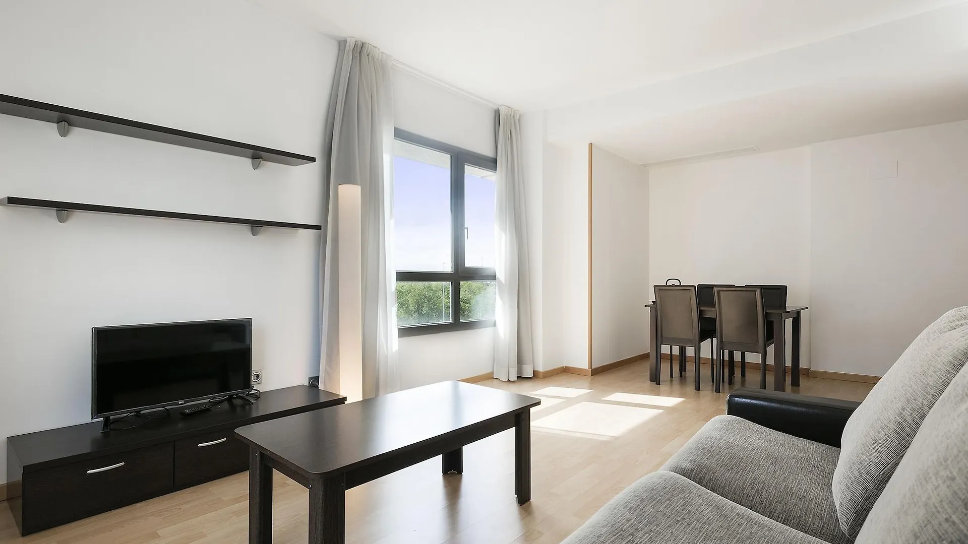 Madrid Airport Suites, Affiliated By Melia 2*,