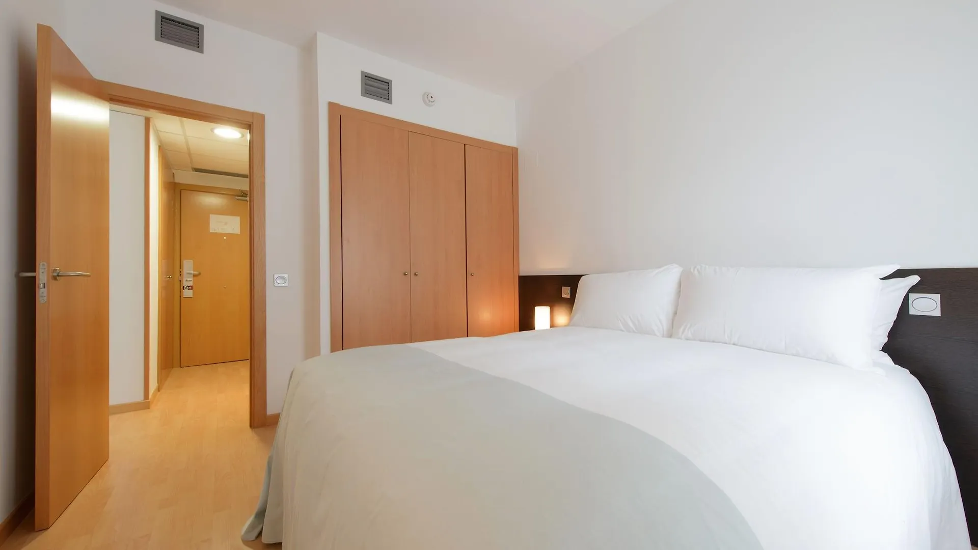 Madrid Airport Suites, Affiliated By Melia