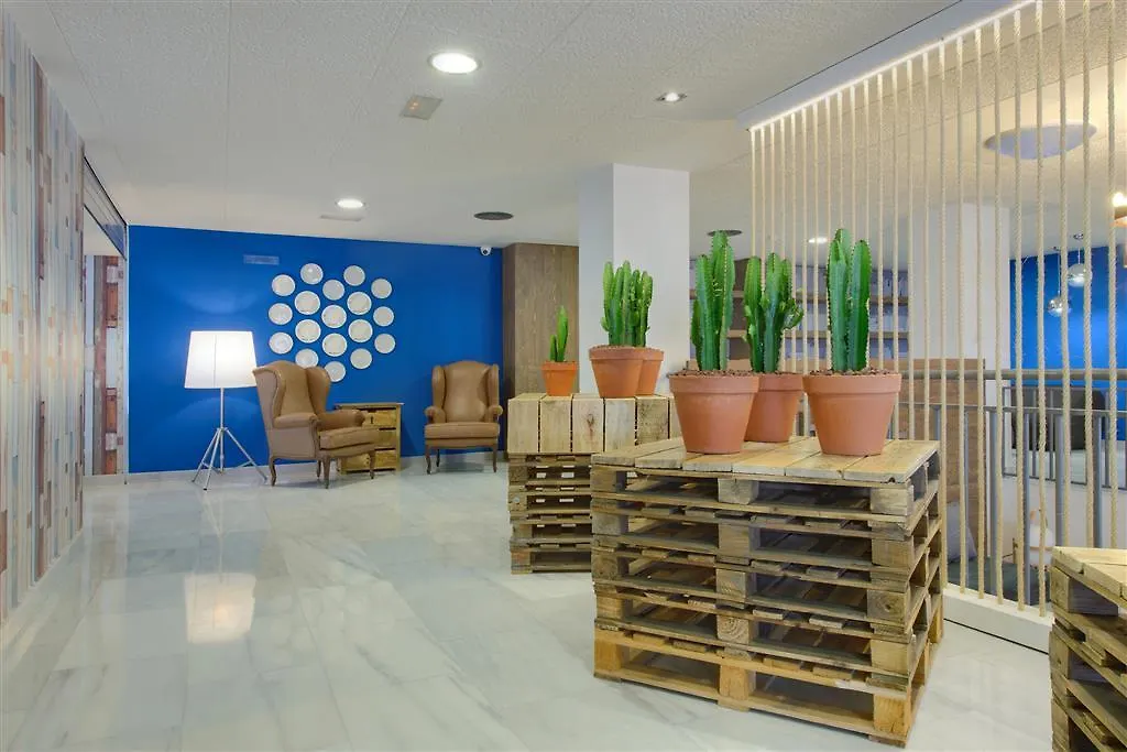 Madrid Airport Suites, Affiliated By Melia 2*,
