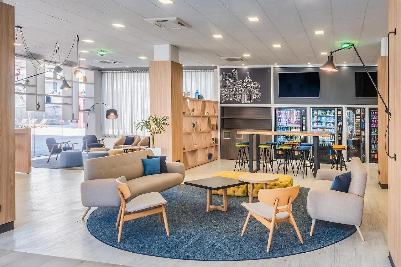 Apartahotel Madrid Airport Suites, Affiliated by Meliá
